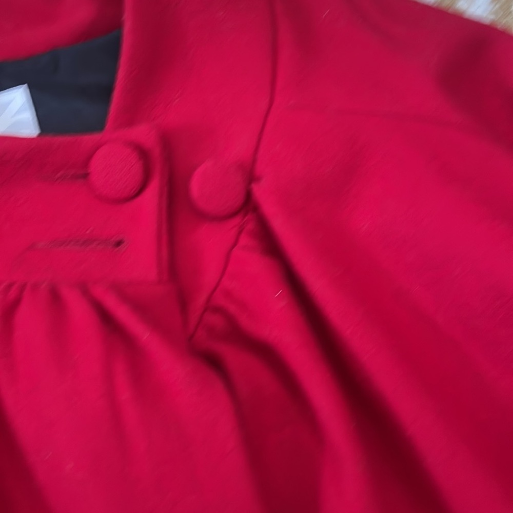 Red jacket - Picture 2 of 3